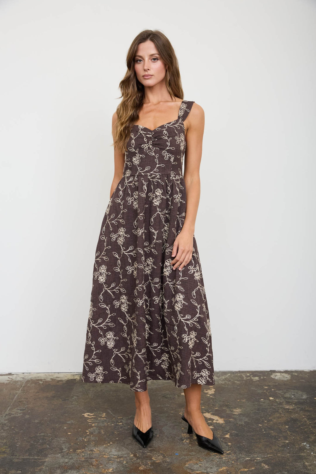 Sweetheart Embroidered Midi Dress
