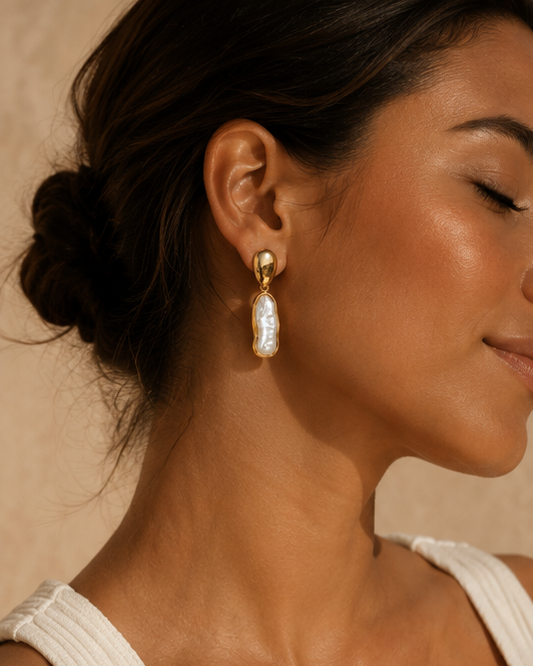 Félice Pearl Drop Earrings