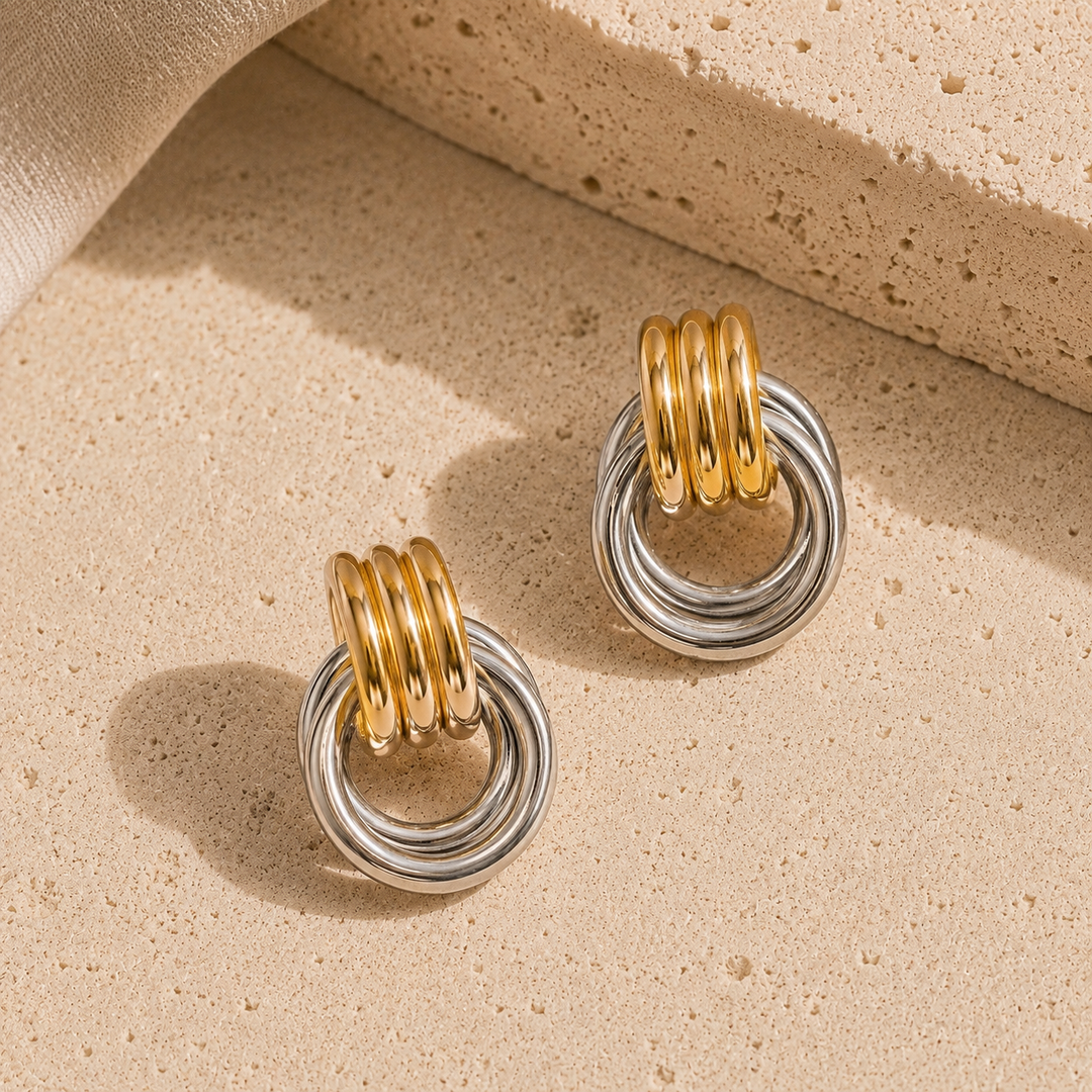 Wanda Classic Hoop Earrings