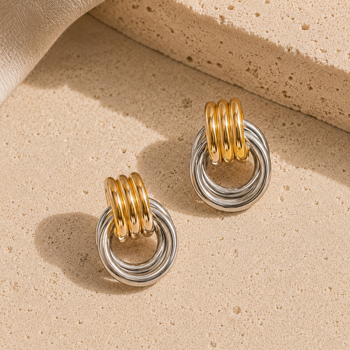 Wanda Classic Hoop Earrings