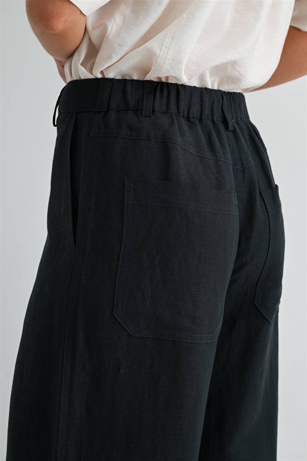 Carol Linen Buttoned Pant