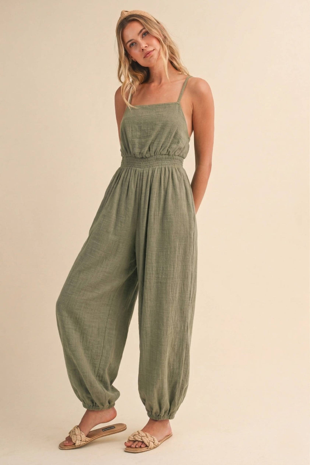 Donna Backless Jumpsuit