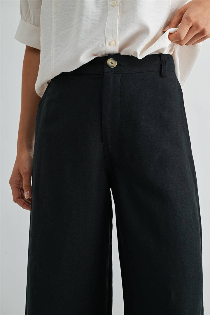Carol Linen Buttoned Pant