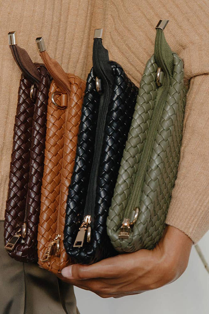Daisy Black Crossbody Bag