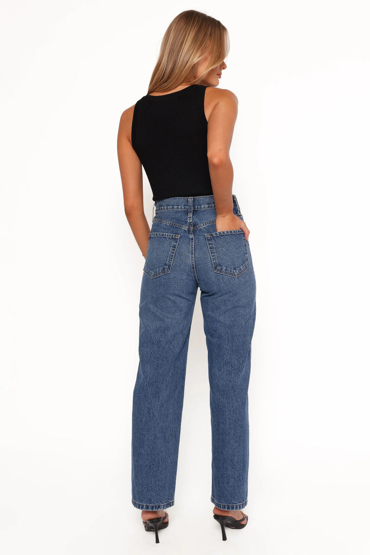 Relaxed Vintage Straight Jeans