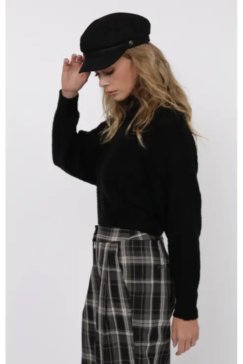 Overlapped Back Sweater